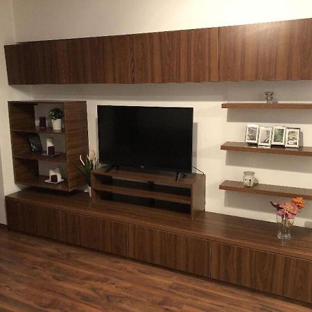 Majestic Luxury Apartment Close To Presidential Palace Bucarest Exterior foto
