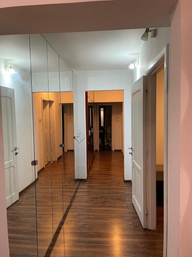 Majestic Luxury Apartment Close To Presidential Palace Bucarest Exterior foto